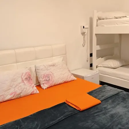 Center Elite * Tirana